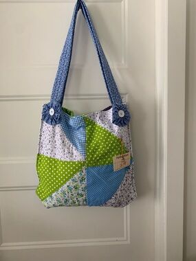 Les Trouve-Tout d'En Haut , women's  Handmade by me , patchwork cotton  Tote Bag